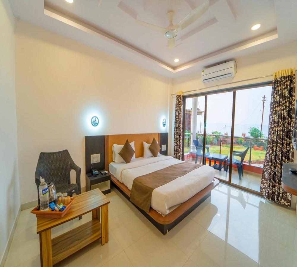 Vrindavan Resort มหาบาเลชวาร์ ภายนอก รูปภาพ