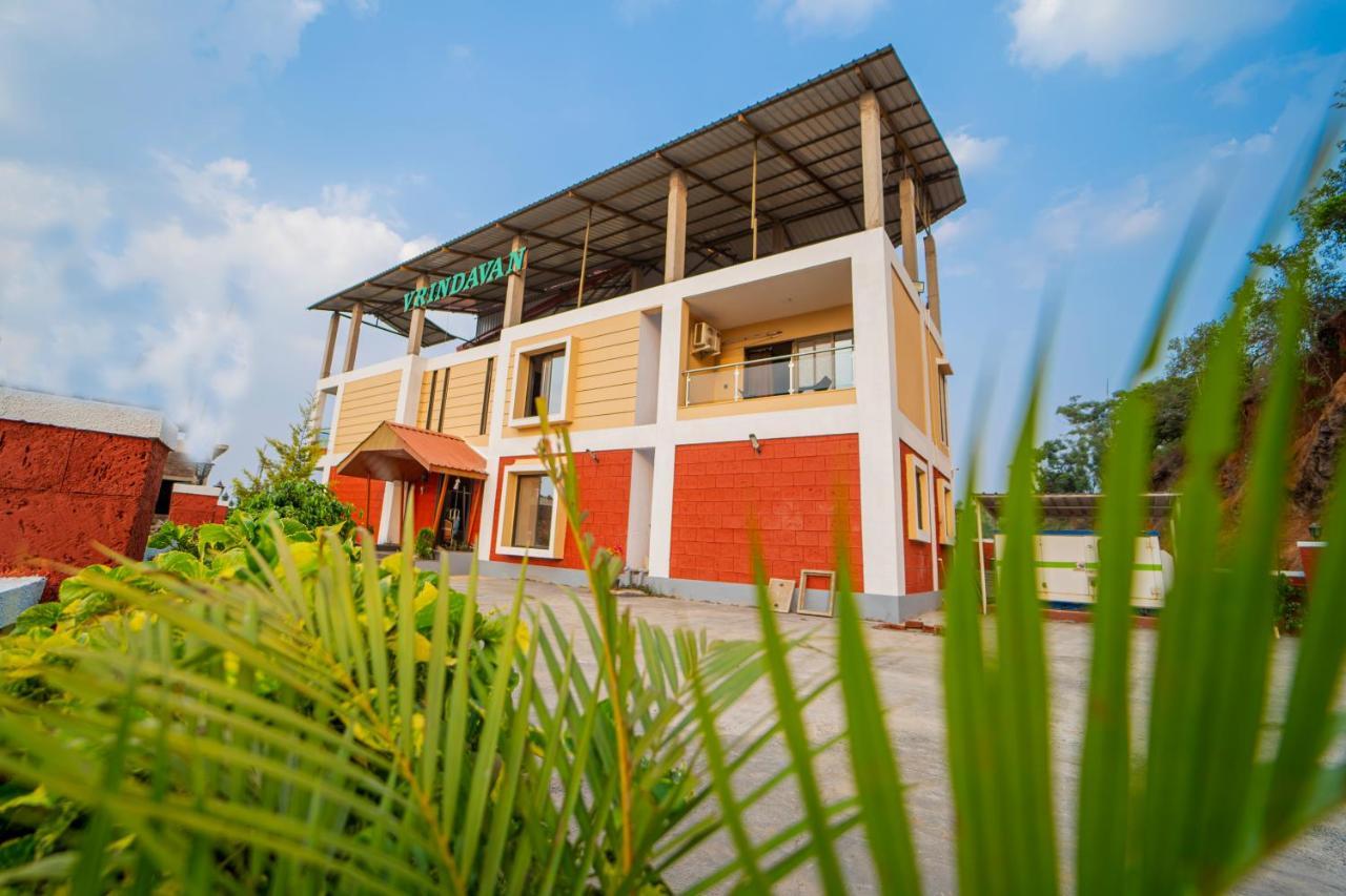 Vrindavan Resort มหาบาเลชวาร์ ภายนอก รูปภาพ