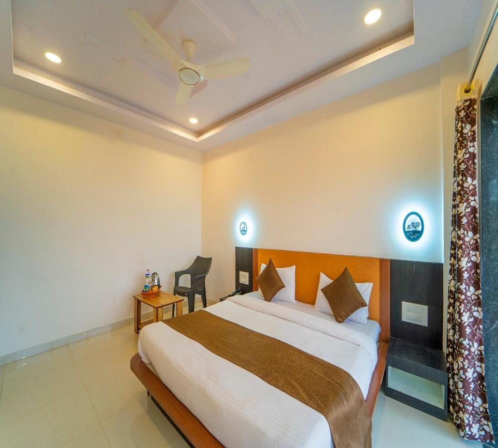 Vrindavan Resort มหาบาเลชวาร์ ภายนอก รูปภาพ